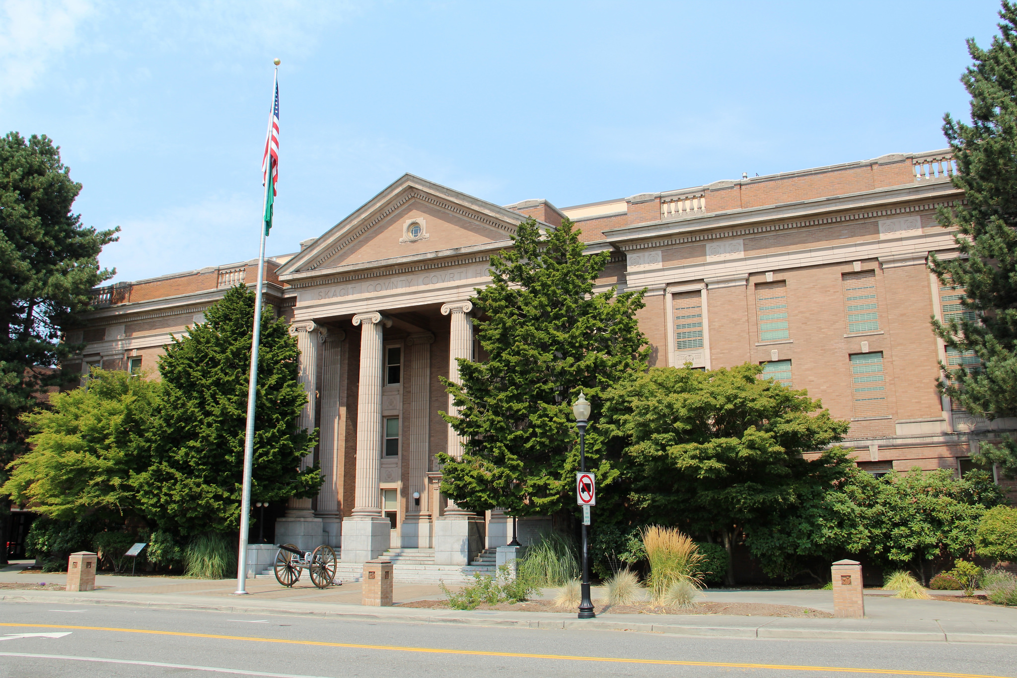 Washington Trust for Historic Preservation — Historic County Courthouse